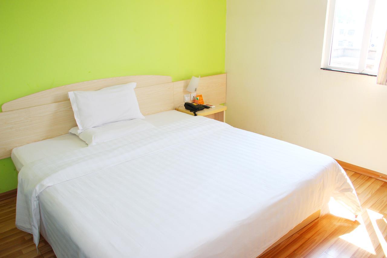 7Days Inn Shantou Coach Terminal Huang He Road Exterior foto